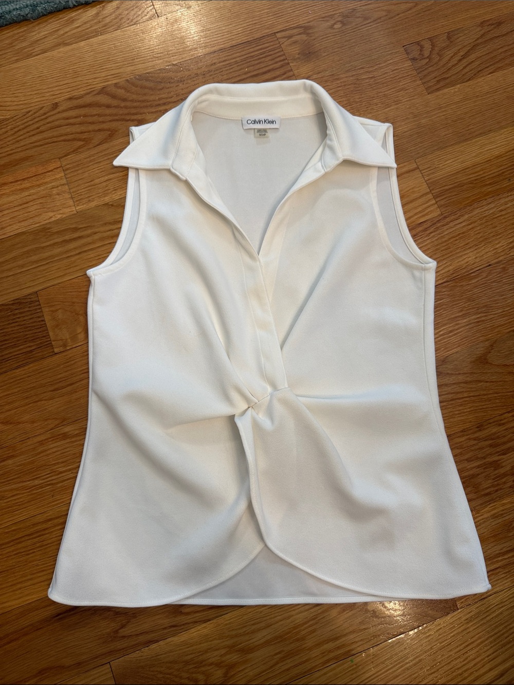 Calvin Klein Ivory Sleeveless Twist-Front Collared Top Small